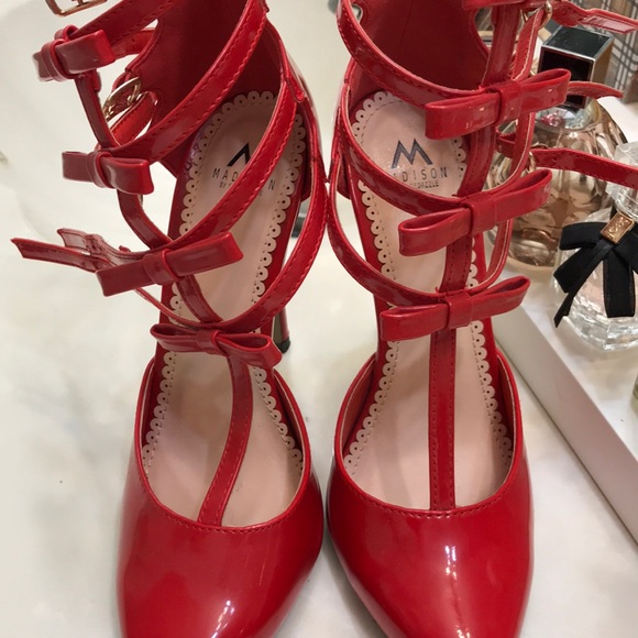 Shoes - Picture 3 of 3